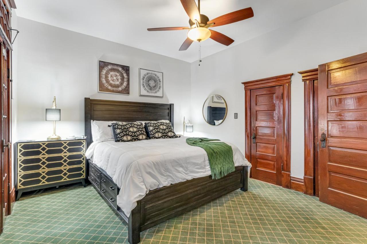 The Elizabeth Villa Hot Springs Exterior photo